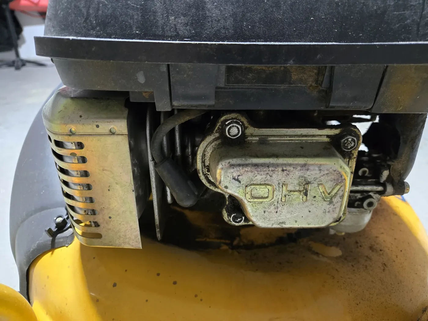 The Kawasaki OHV engine — the spark plug sits behind the boot next to the valve cover